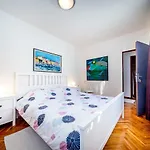 Apartments C52